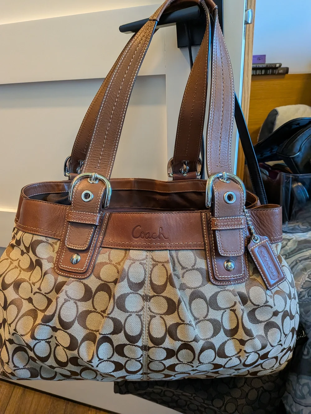 Coach Vintage Soho Pleated Signature Tote With Signature C Jacquard - Picture 3 of 8